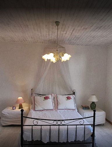 st-colomb-madeleine-chambre1