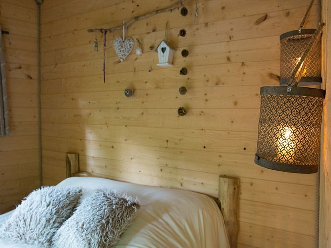 OTLT_HLO_INS_Folies de Sophie_Coulx_Brin de Folie_tete de lit