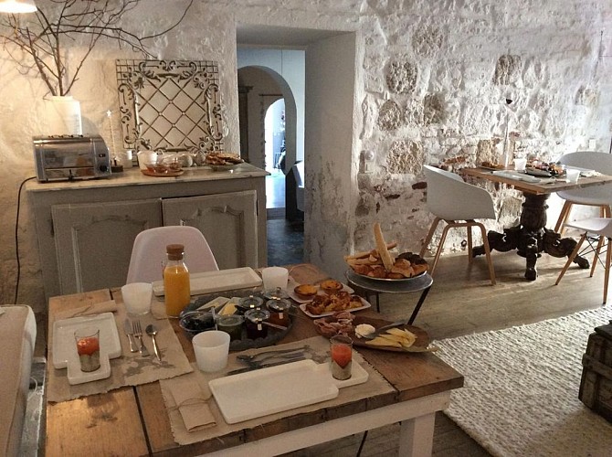 HLOAQU047V505BOL_Penne_LaMaisonSurLaPlace_petitdej