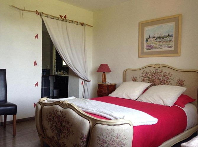 La Pierre Blanche  - chambre Alice (2)