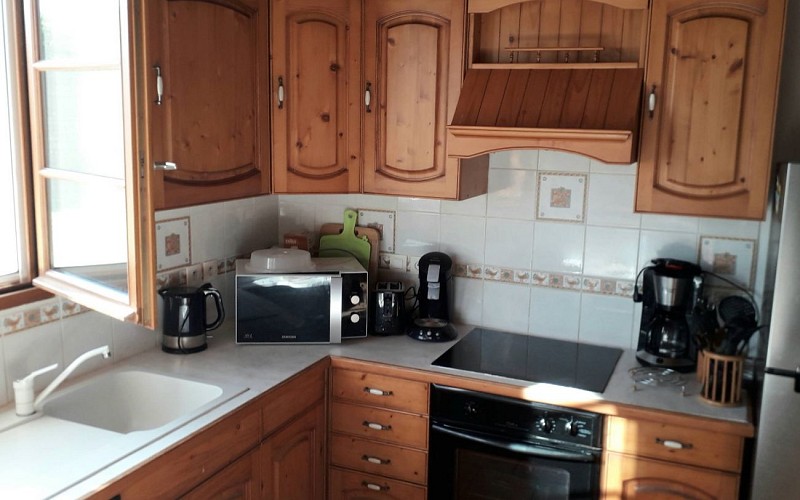 larreinia 5 1440x900