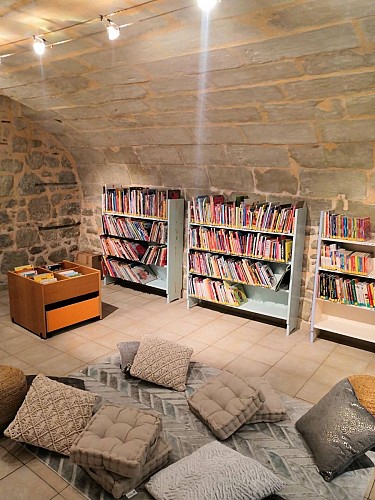 Bibliothèque Miramont 4