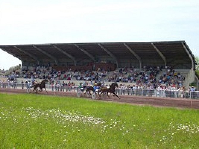 Hippodrome de Sarlande courses 2