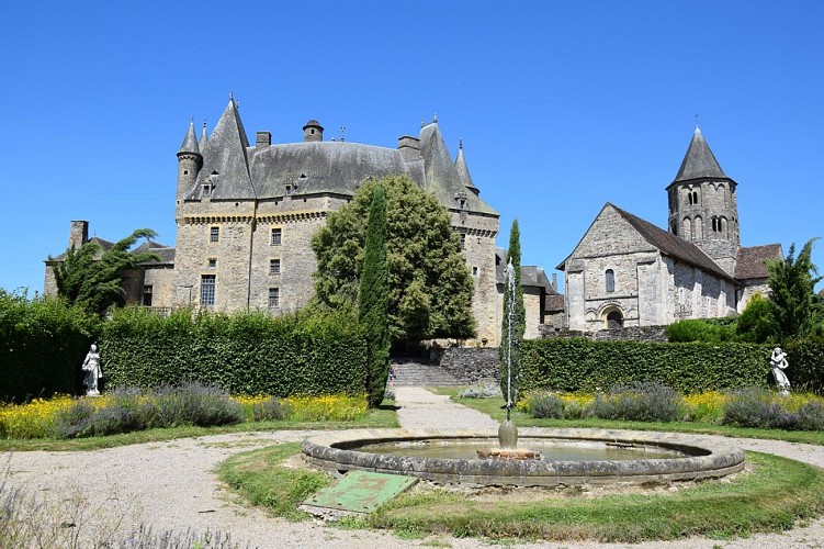 Château de Jumilhac vue des jardins ©DGuignard