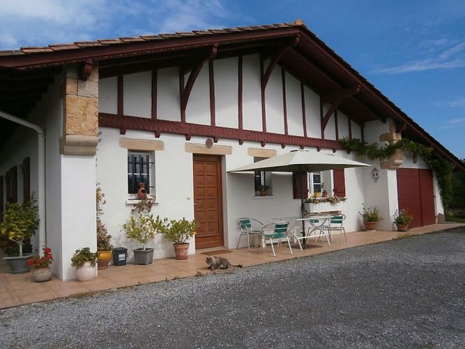 peloffi_larrexola_facade