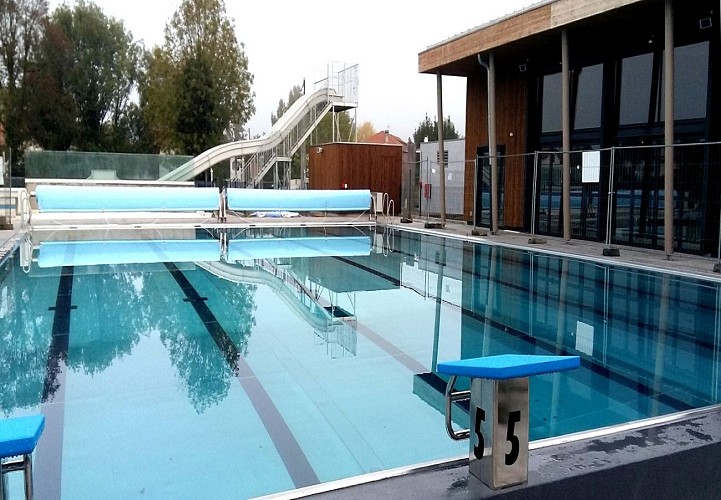 Centre aqualudique piscine Saint Jean Pied de Port - bassin extérieur