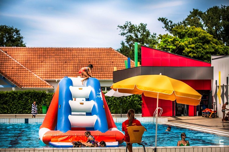 Arzacq piscine en fête 2024 crédit Courte Echelle (2)