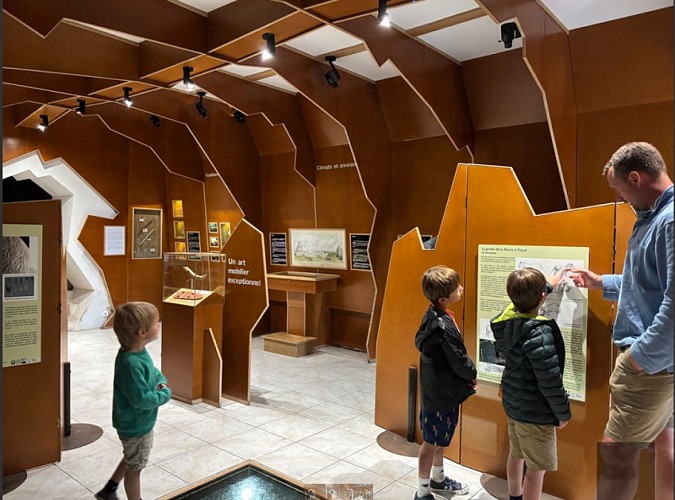 Espace muséographique Teyjat - Famille
