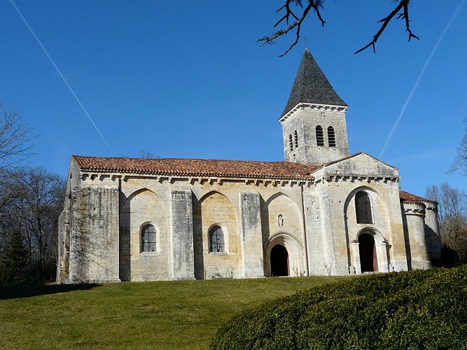 Ligueux_église_abbatiale_(5)