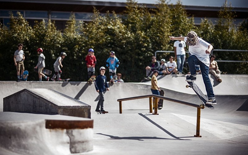 NOAH-MAHIEU-crooked-pop-out-1440x900