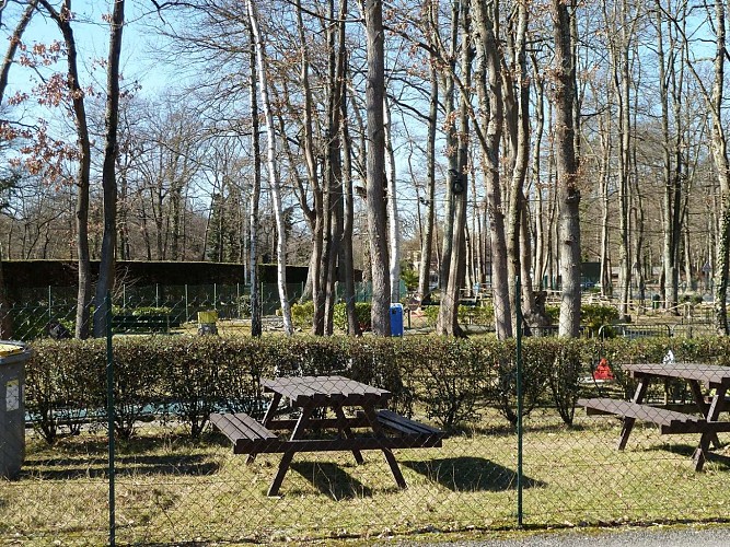 mini golf - tables buvette