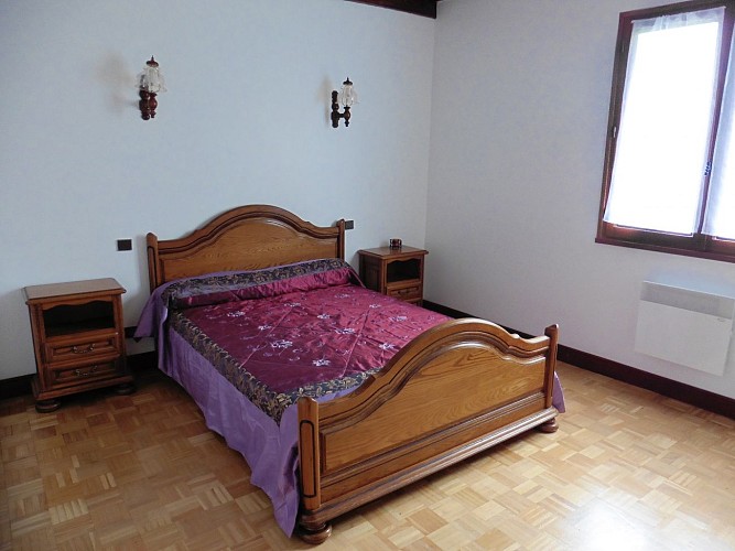 Apt. Iparla_Arocena_chambre_02