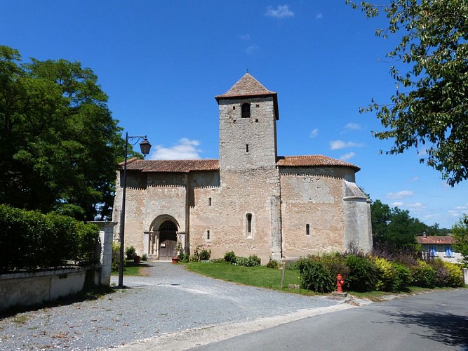 Eglise de Bourg du Bost (1)