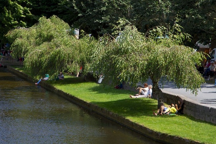 Jardin des Moines et Pont coudé