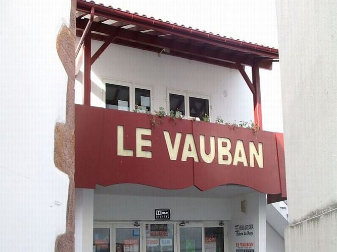 Cinéma le Vauban - extérieur façade