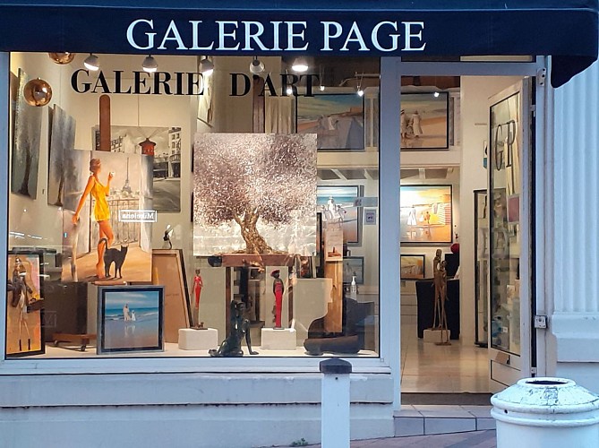 Galerie Page - Biarritz - Vitrine