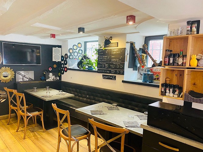 La Marine Biarritz salle 2