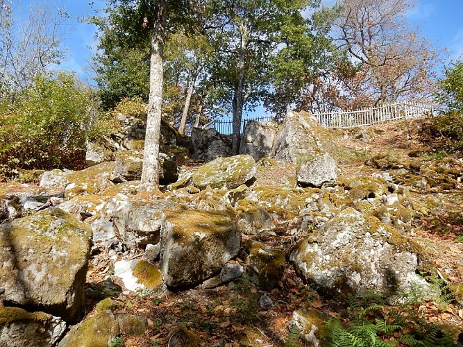 Sentier des meulières Saint-Crépin-de-Richemont_5