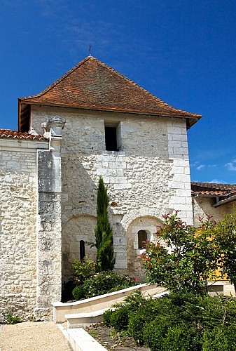 Eglise Saint-Mandé-et-Notre-Dame (Sencenac-Puy-de-Fourches) clocher