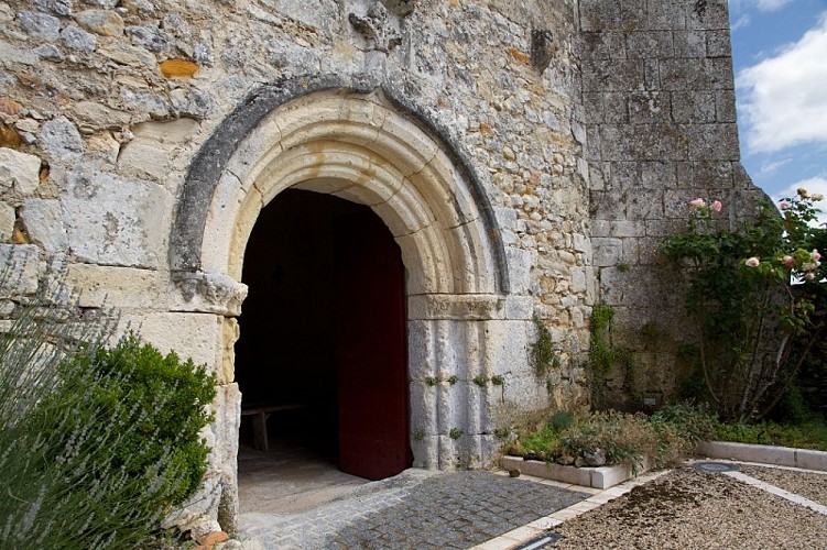 Portail église Saint-Félix-de-Bourdeilles