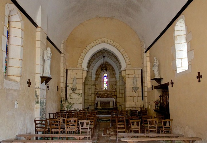 Nef de l'église Saint-Félix-de-Bourdeilles