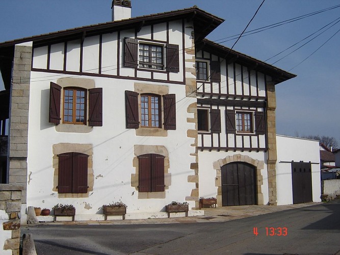 Larre-Maison