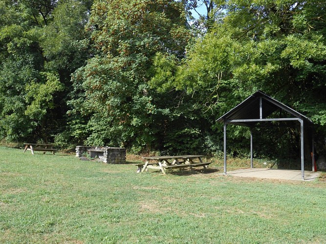 Aire de pique-nique le Saillet