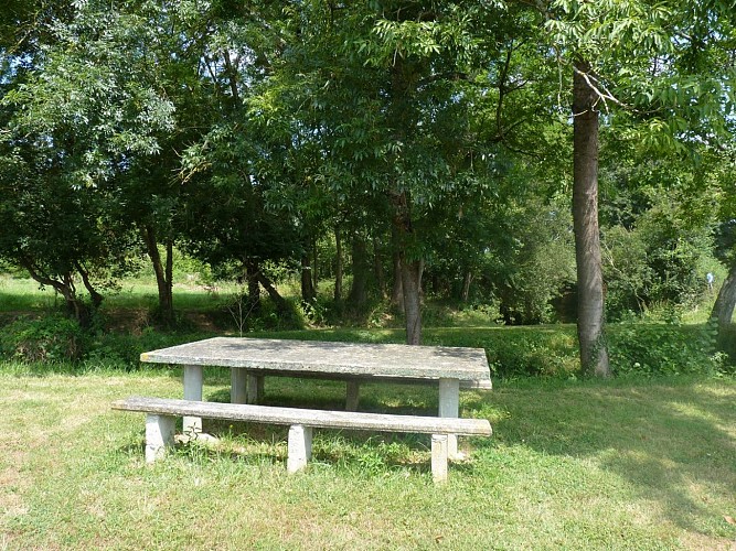 Lespielle aire pique-nique credit tourisme bearn madiran 2024 (9)