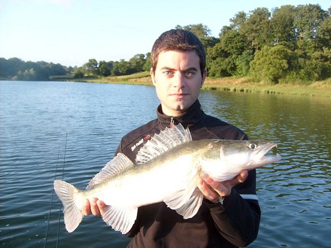 pêche du sandre à Castillon - Copie