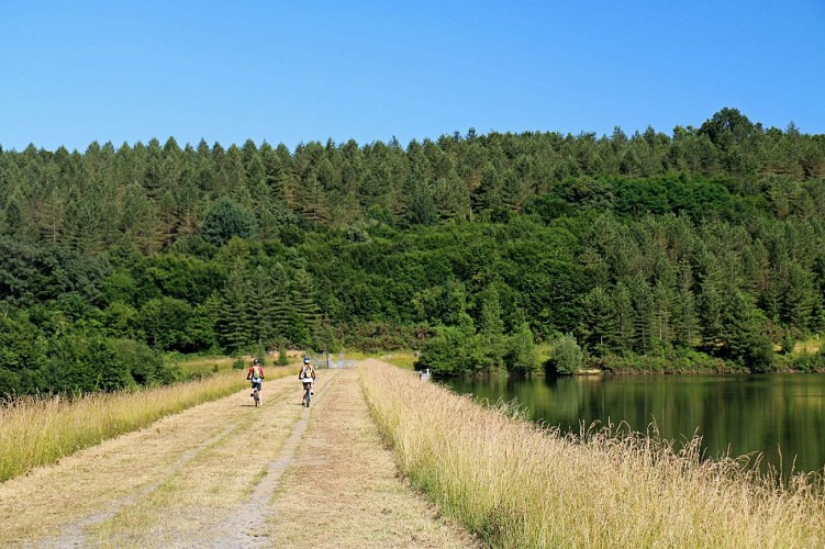 VTT lac du Gabassot garlin credit photo guide bearn pyrenees - Copie3