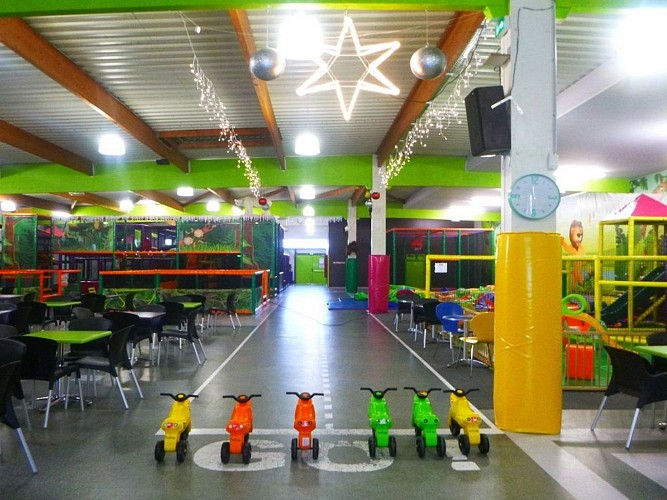 SERRES-CASTET - Acrojungle Indoor crédit ac (4)