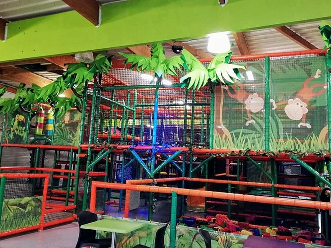 SERRES-CASTET - Acrojungle Indoor crédit ac (2)