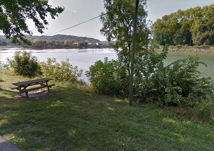 Aire de pique nique bec des gaves  (1)