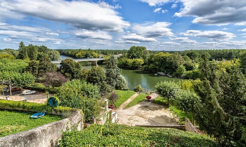 Guîtres-Vue de la Mothe-Steve Le Clech-IMG_1270-600x800