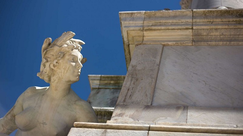 Monument-aux-Girondins-Fontaine-David-Remazeilles
