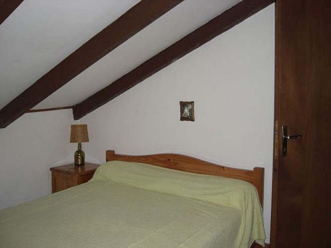 Location Unhassobiscay - Chambre jaune lit double - Béhorléguy