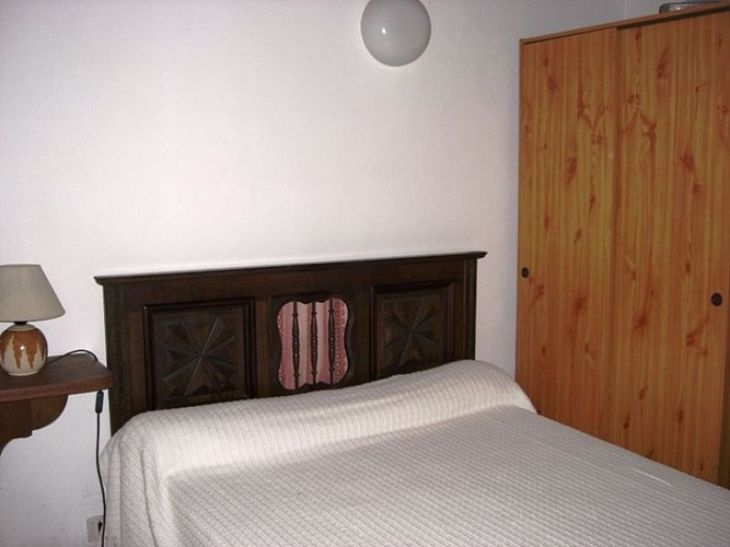 Location Unhassobiscay - Chambre blanhce lit double - Béhorléguy