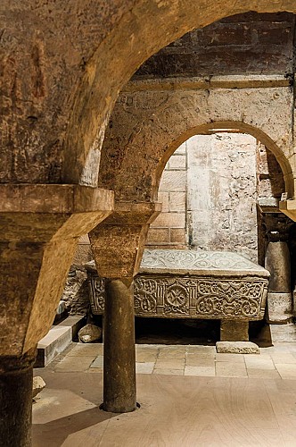 BC02_CHURCH_StSEURIN_VB_023