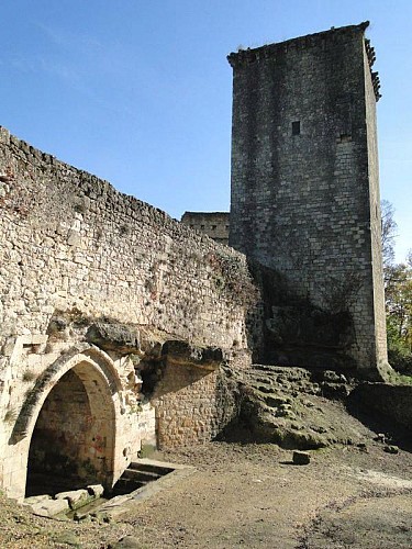 citadelle et grotte Rions