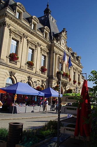 Coutras-Marché-CCordonatto-600x800-CATY0704