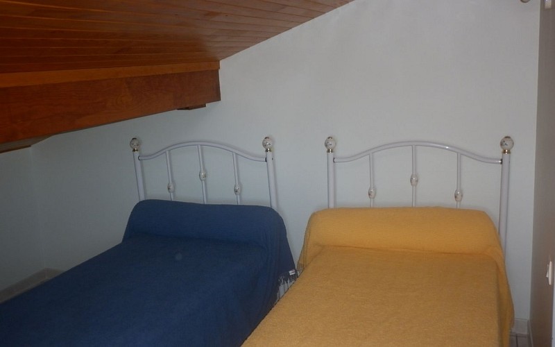 errandonea-f3-chambre2-02-20121440x900