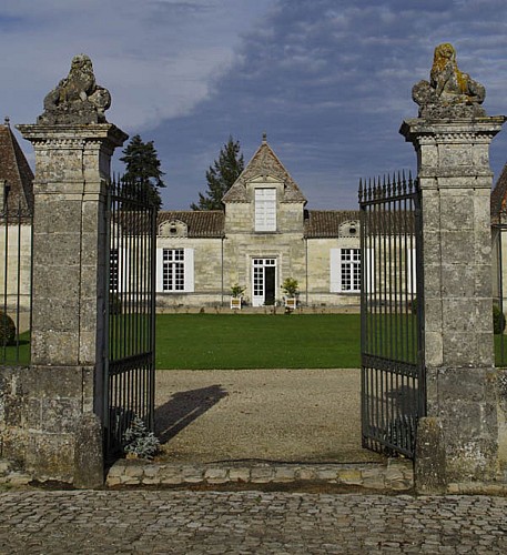 600X600_Abzac Château__Cathie Cordonatto-9461