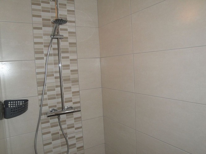 Douche-a-l-italienne-3