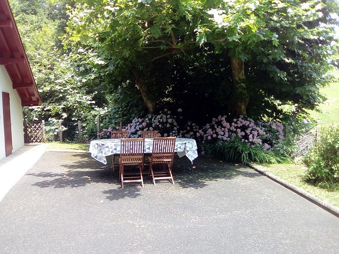 Terrasse ombragee Hegia