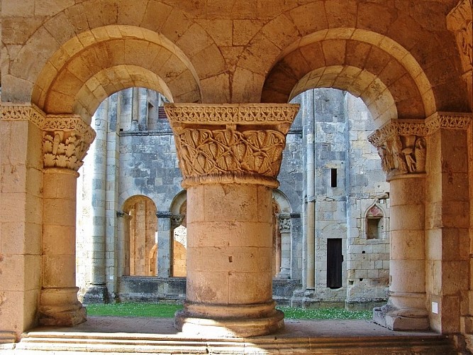 Vue depuis la chapelle Saint-Nicolas de l'abbaye de La Sauve-Majeure