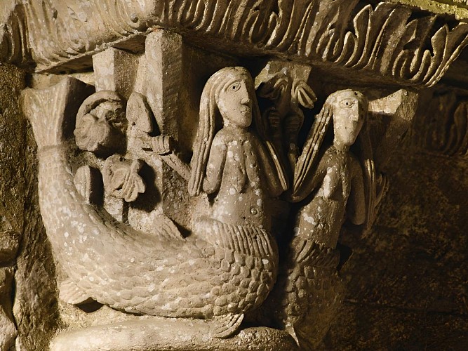 Les sirènes symbolisant la tentation du Christ - Abbaye de La Sauve-Majeure