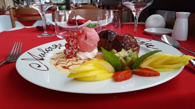 13754462-1328153833878704-4543840256760903853-n