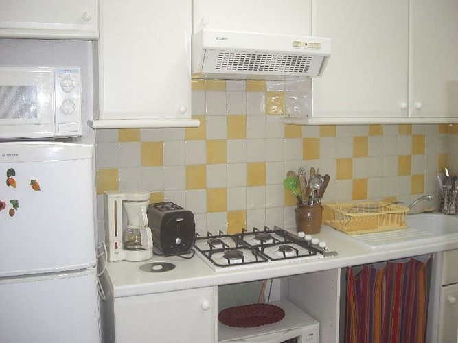 Larre-maisonnette-cuisine-St-Jean-Pied-de-Port (2)©larre