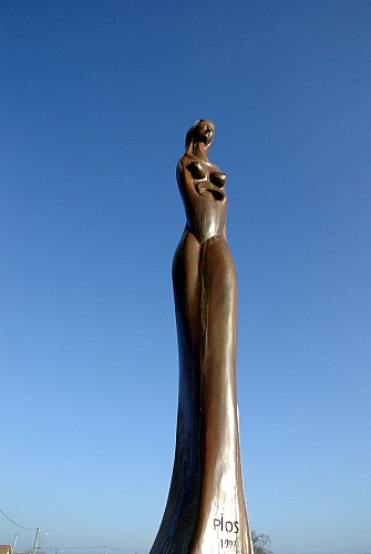 Statue "La Femme océane"