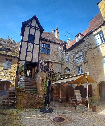 Les Chevaliers de la Tour Sarlat